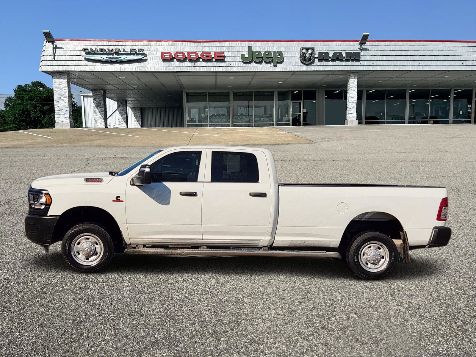 2024 RAM Ram 2500 Tradesman Crew Cab 4x4 8' Box