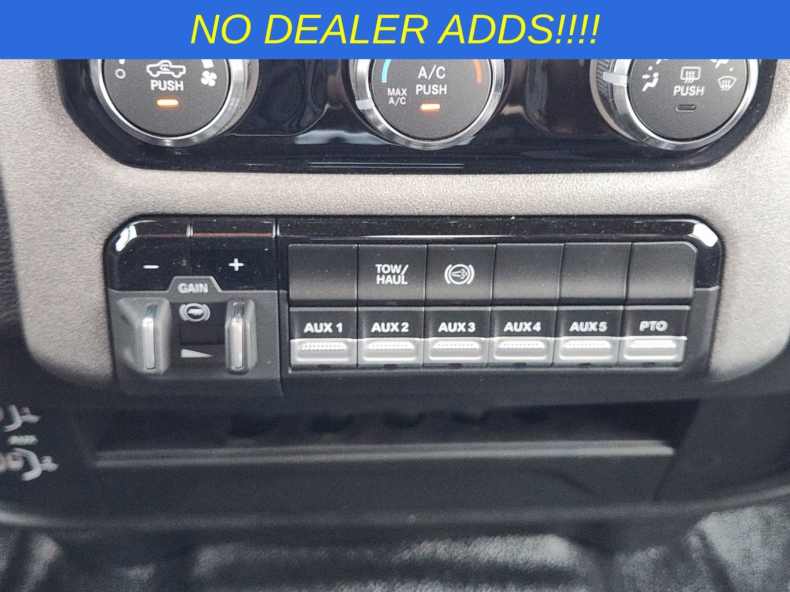 2026 RAM Ram 3500 Chassis Cab RAM 3500 TRADESMAN CREW CAB CHASSIS 4X4 60' CA