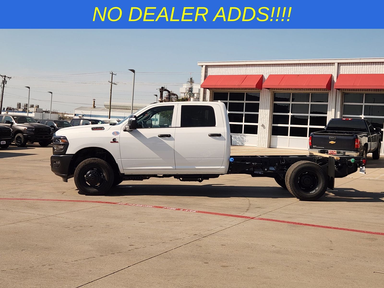 2026 RAM Ram 3500 Chassis Cab RAM 3500 TRADESMAN CREW CAB CHASSIS 4X4 60' CA