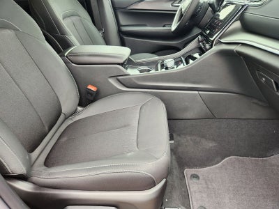 2025 Jeep Grand Cherokee GRAND CHEROKEE LAREDO X 4X2