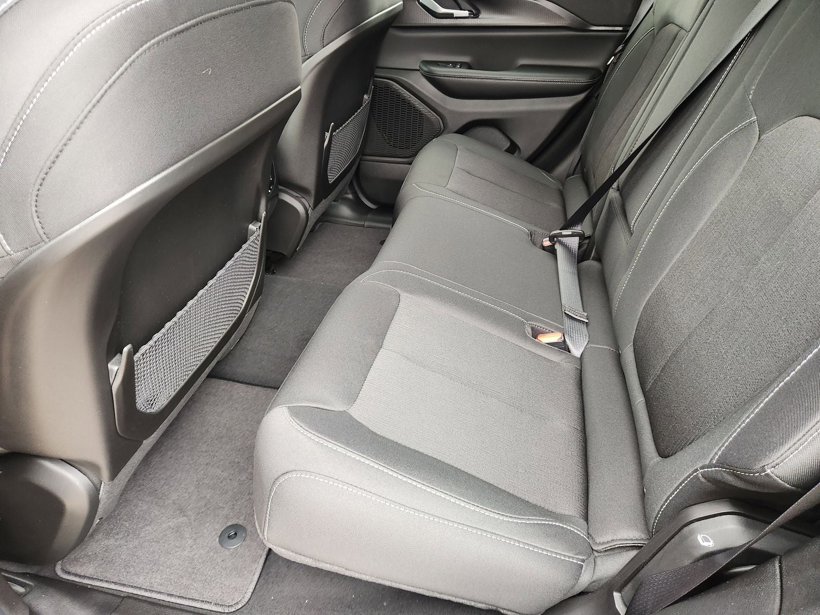 2025 Jeep Grand Cherokee GRAND CHEROKEE LAREDO X 4X2