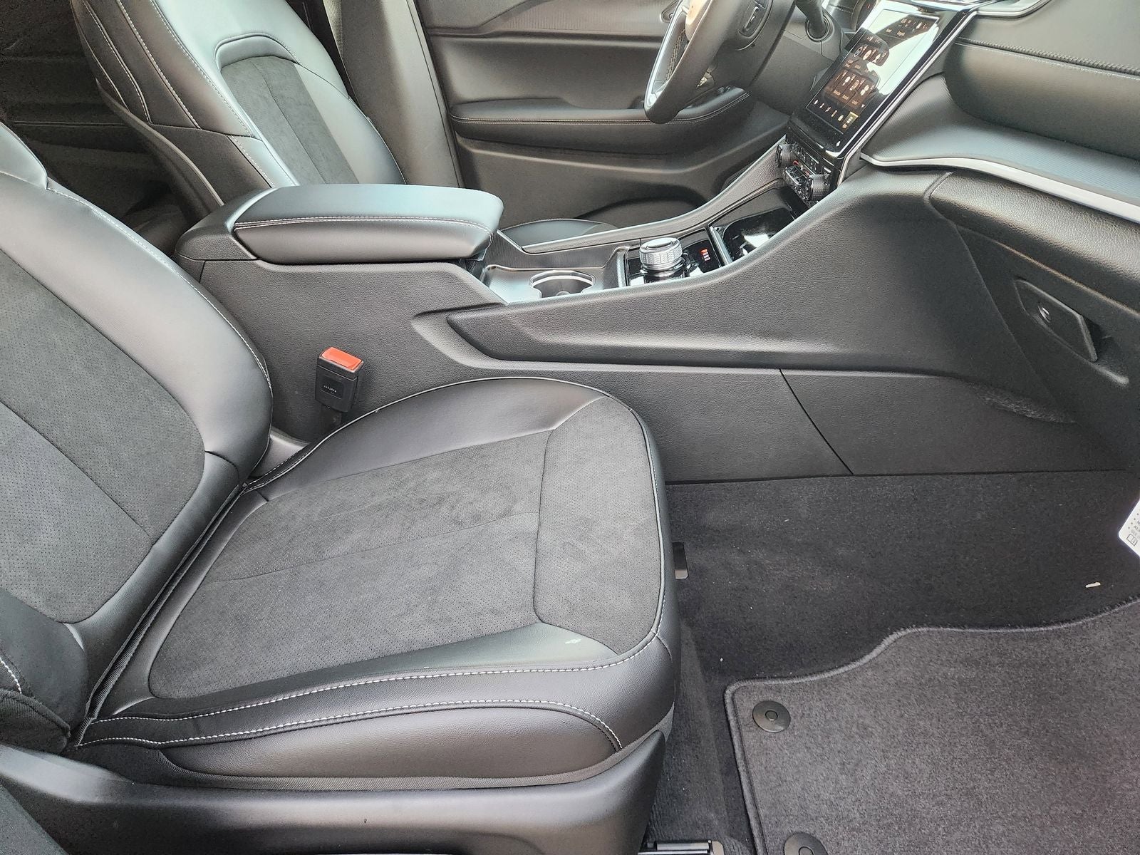 2025 Jeep Grand Cherokee GRAND CHEROKEE ALTITUDE X 4X2