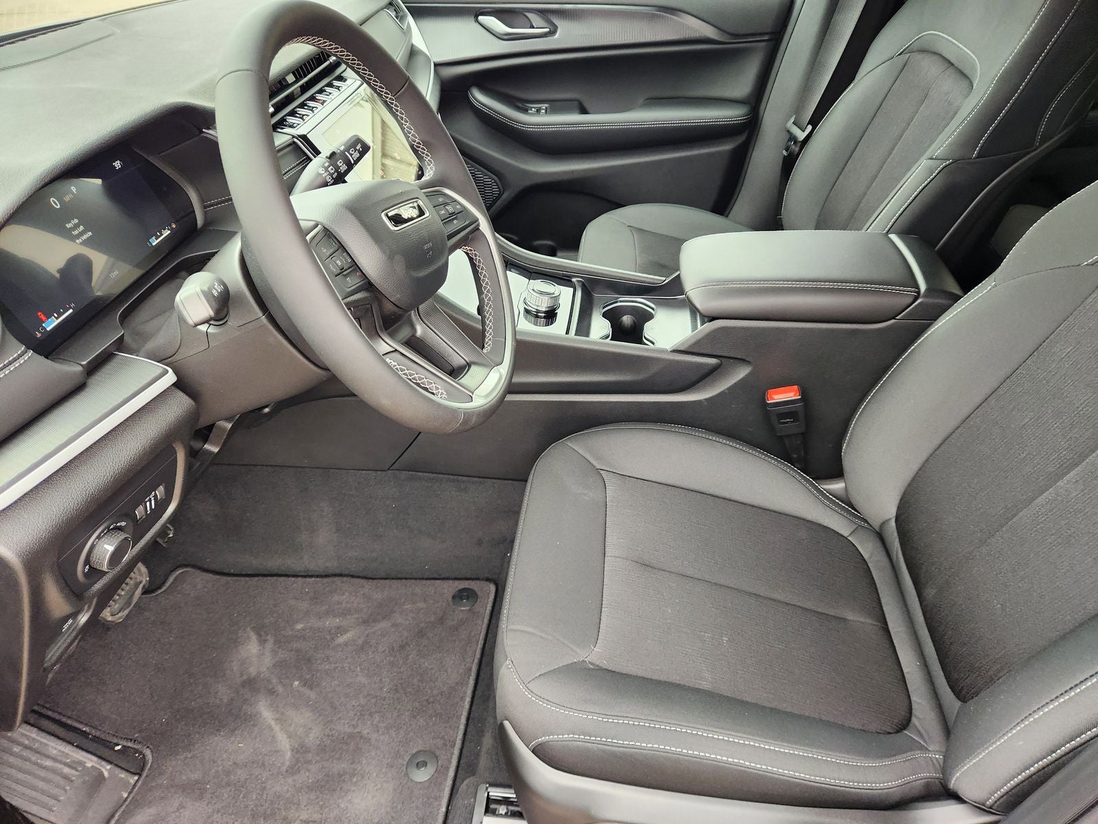 2025 Jeep Grand Cherokee GRAND CHEROKEE LAREDO X 4X2