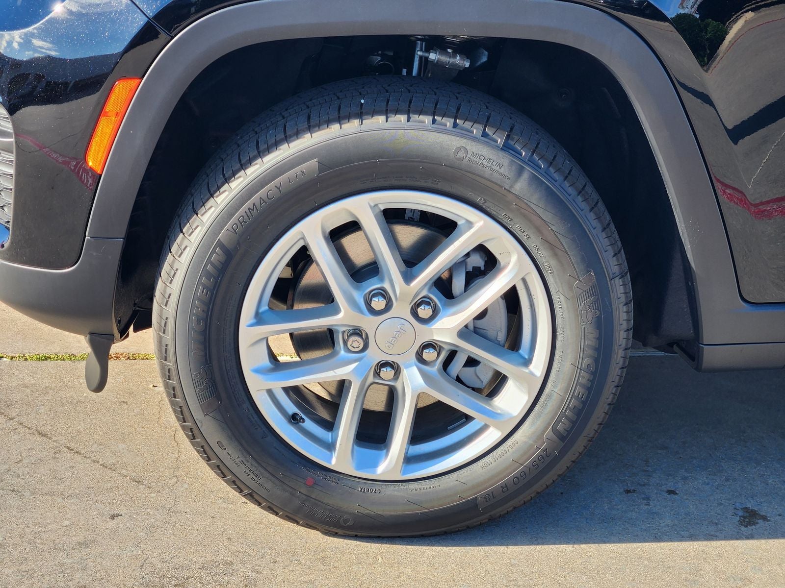 2026 Jeep Grand Cherokee GRAND CHEROKEE LAREDO 4X2