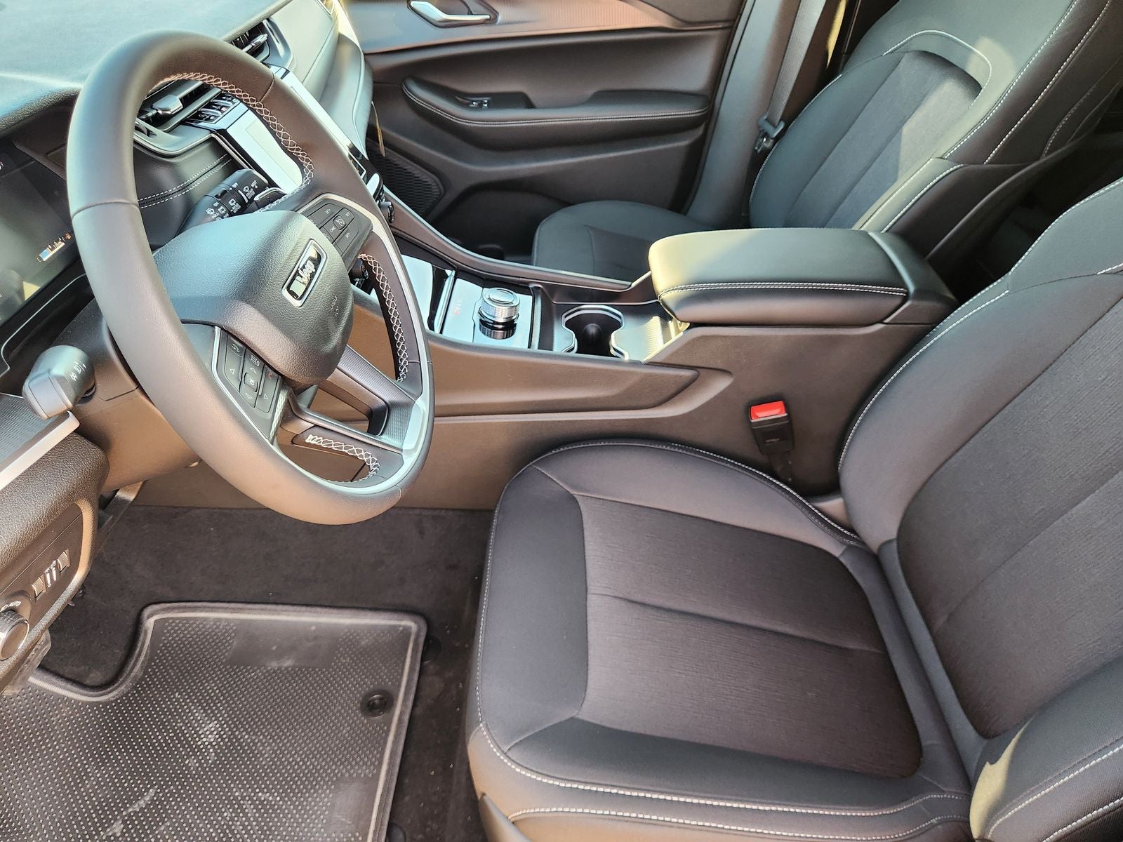 2026 Jeep Grand Cherokee GRAND CHEROKEE LAREDO 4X2