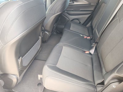 2025 Jeep Grand Cherokee GRAND CHEROKEE LAREDO 4X2