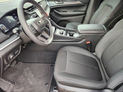 2025 Jeep Grand Cherokee GRAND CHEROKEE LAREDO X 4X2