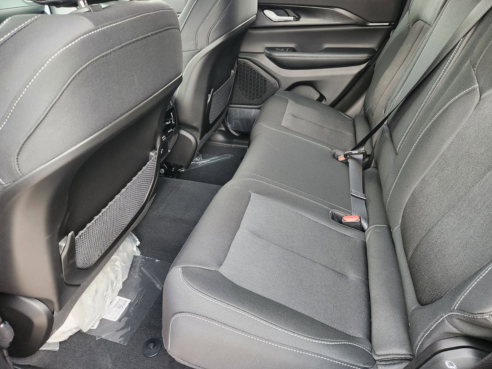 2025 Jeep Grand Cherokee GRAND CHEROKEE LAREDO X 4X2