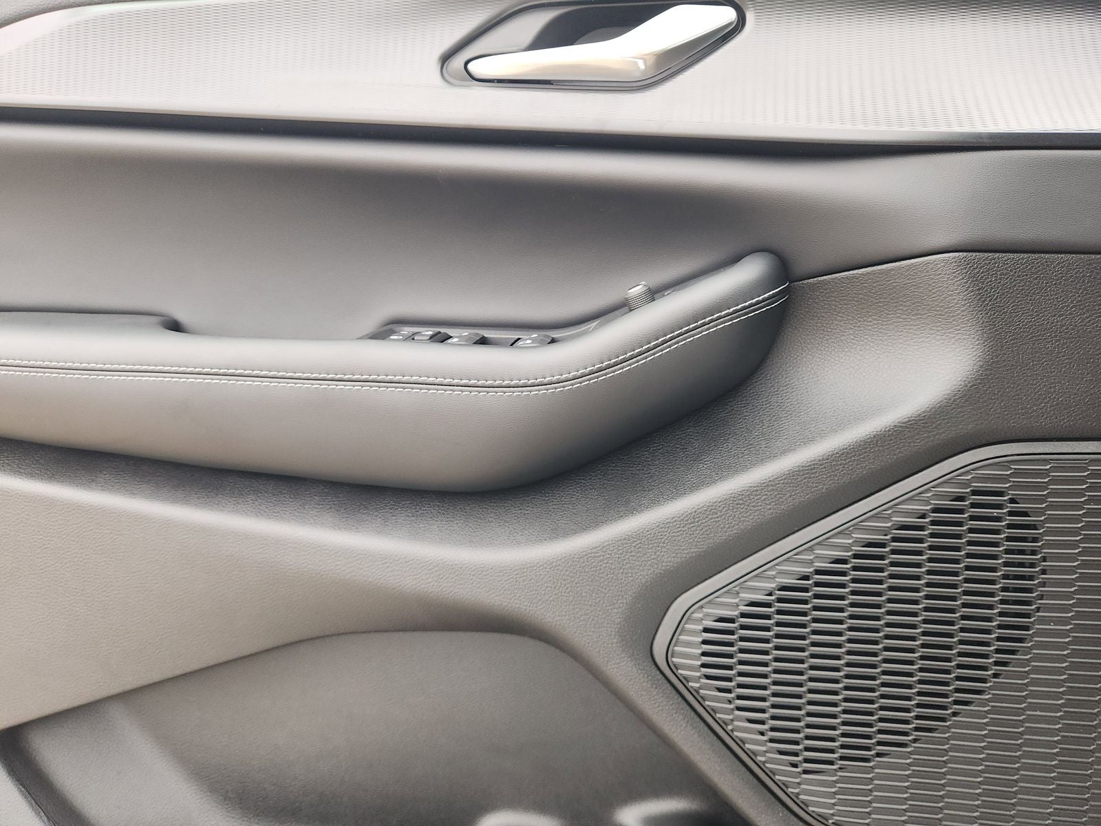 2025 Jeep Grand Cherokee GRAND CHEROKEE LAREDO X 4X2