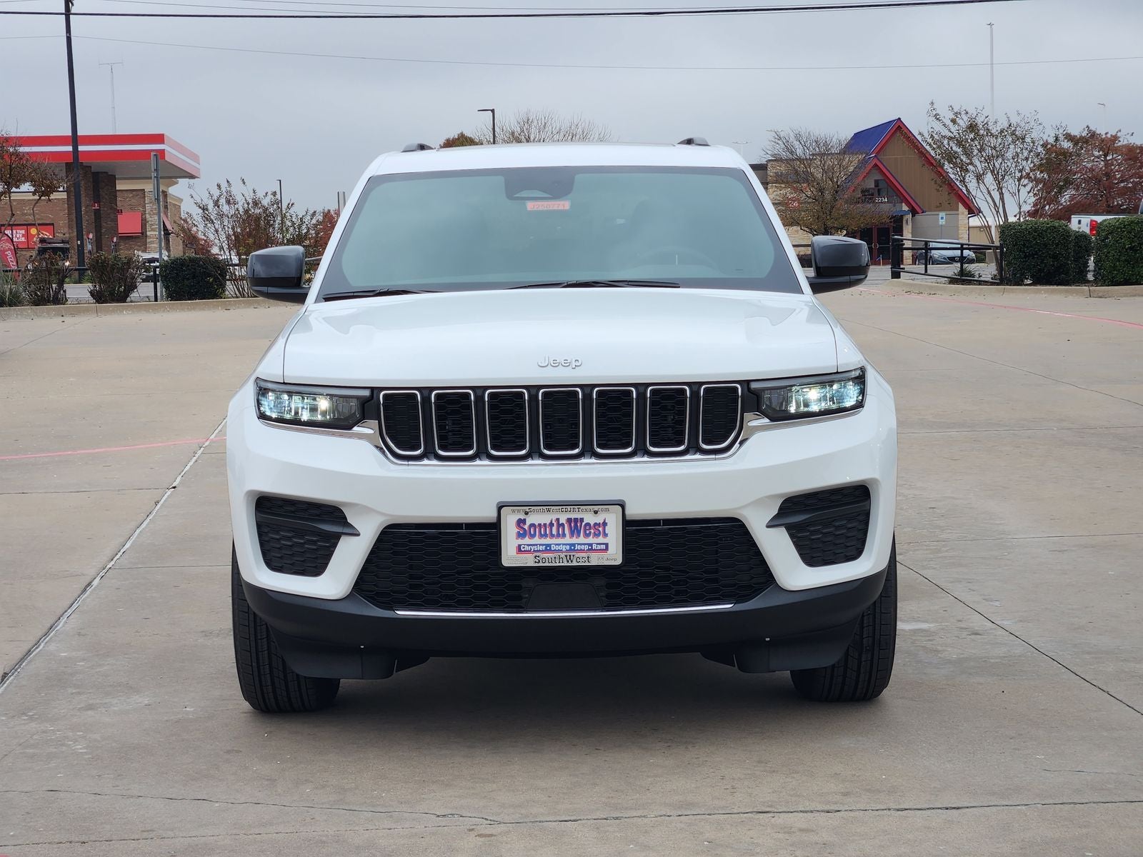 2025 Jeep Grand Cherokee GRAND CHEROKEE LAREDO X 4X2