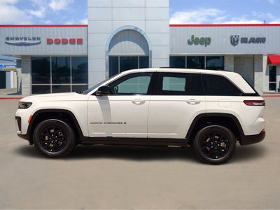 2026 Jeep Grand Cherokee GRAND CHEROKEE LAREDO ALTITUDE 4X2