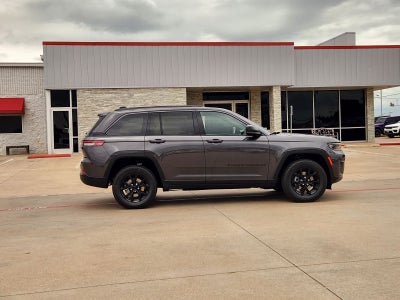 2026 Jeep Grand Cherokee GRAND CHEROKEE LAREDO ALTITUDE 4X2