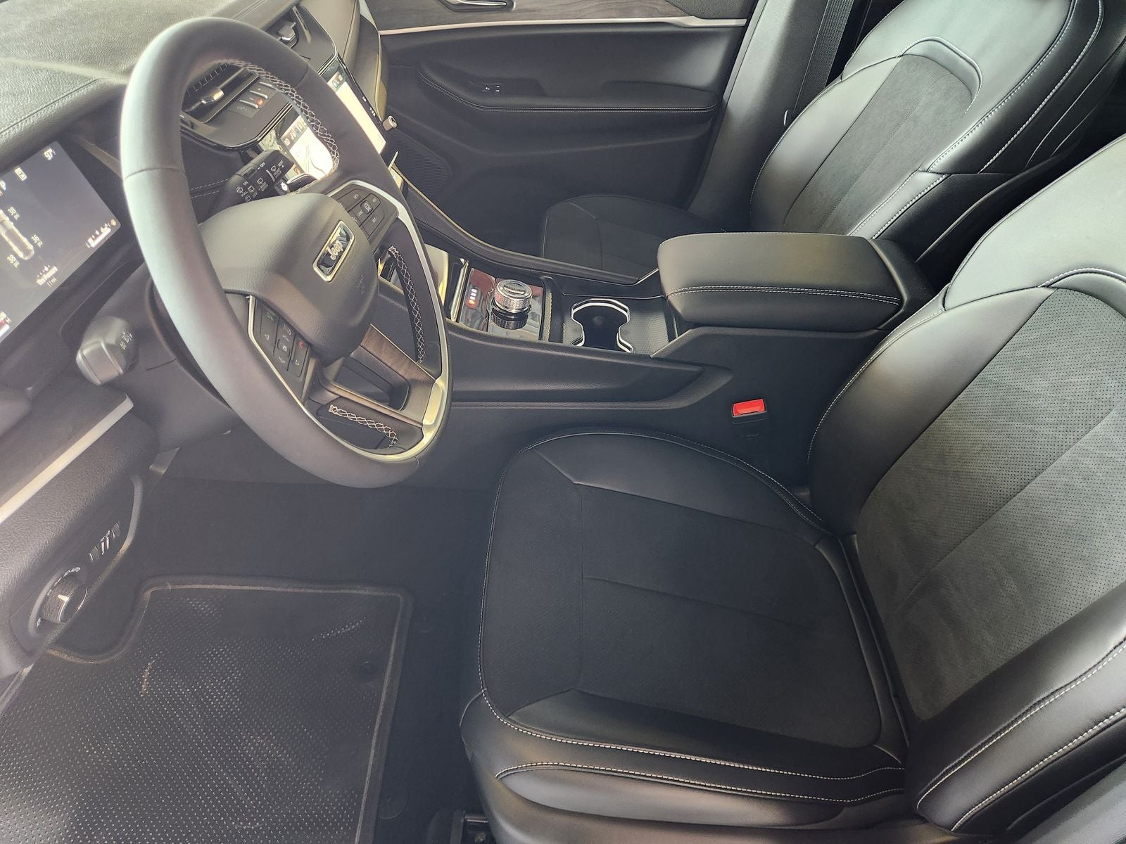 2026 Jeep Grand Cherokee GRAND CHEROKEE LAREDO ALTITUDE 4X2