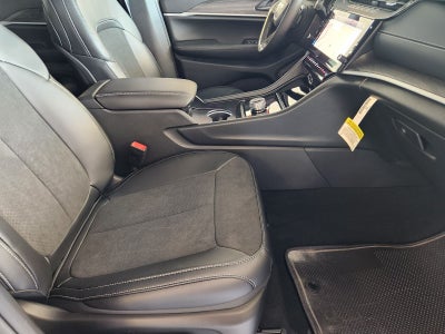2026 Jeep Grand Cherokee GRAND CHEROKEE LAREDO ALTITUDE 4X2