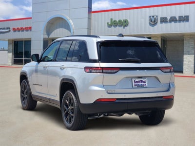 2026 Jeep Grand Cherokee GRAND CHEROKEE LAREDO ALTITUDE 4X2