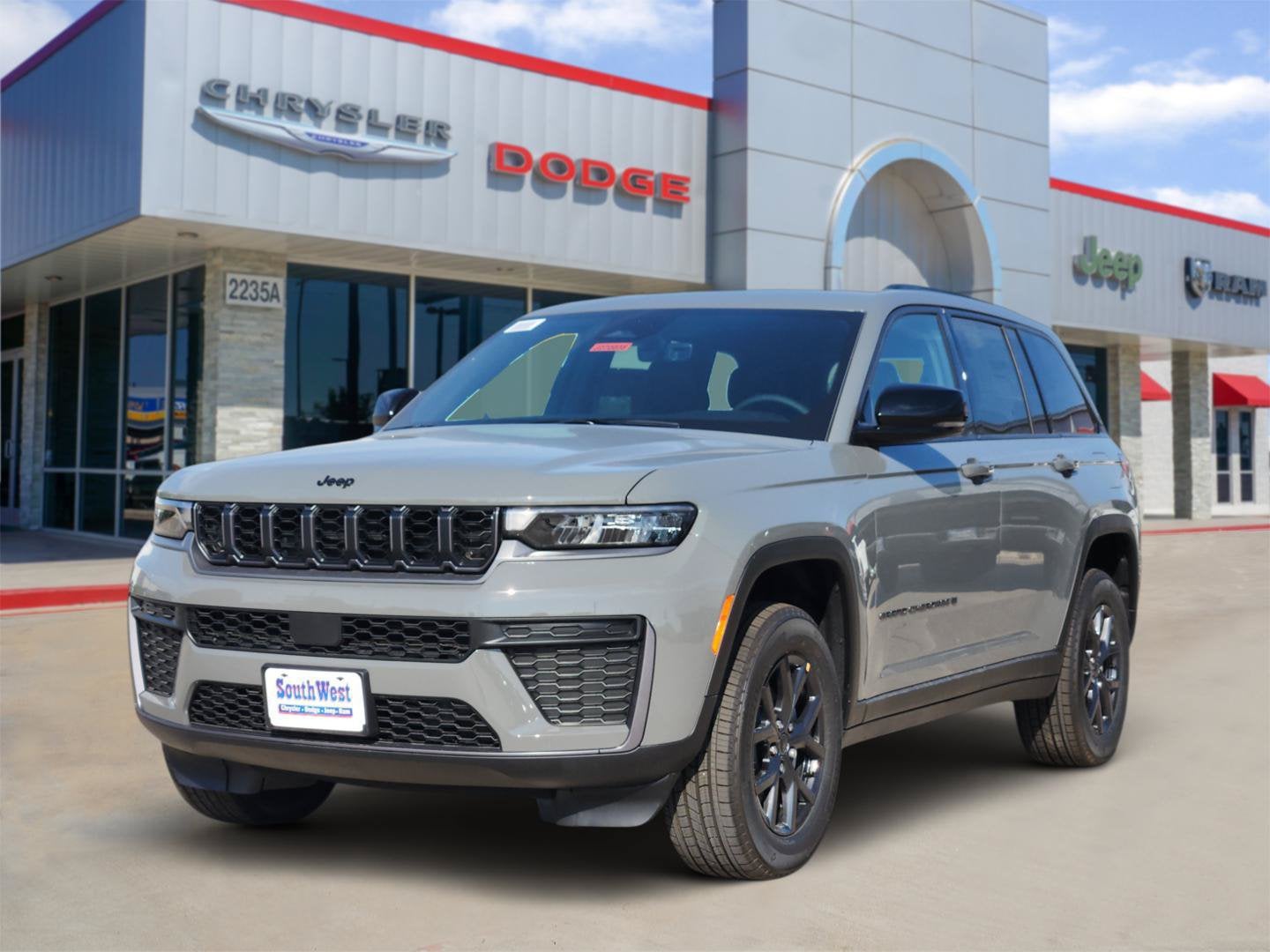 2027 Jeep Grand Cherokee GRAND CHEROKEE LAREDO ALTITUDE 4X2
