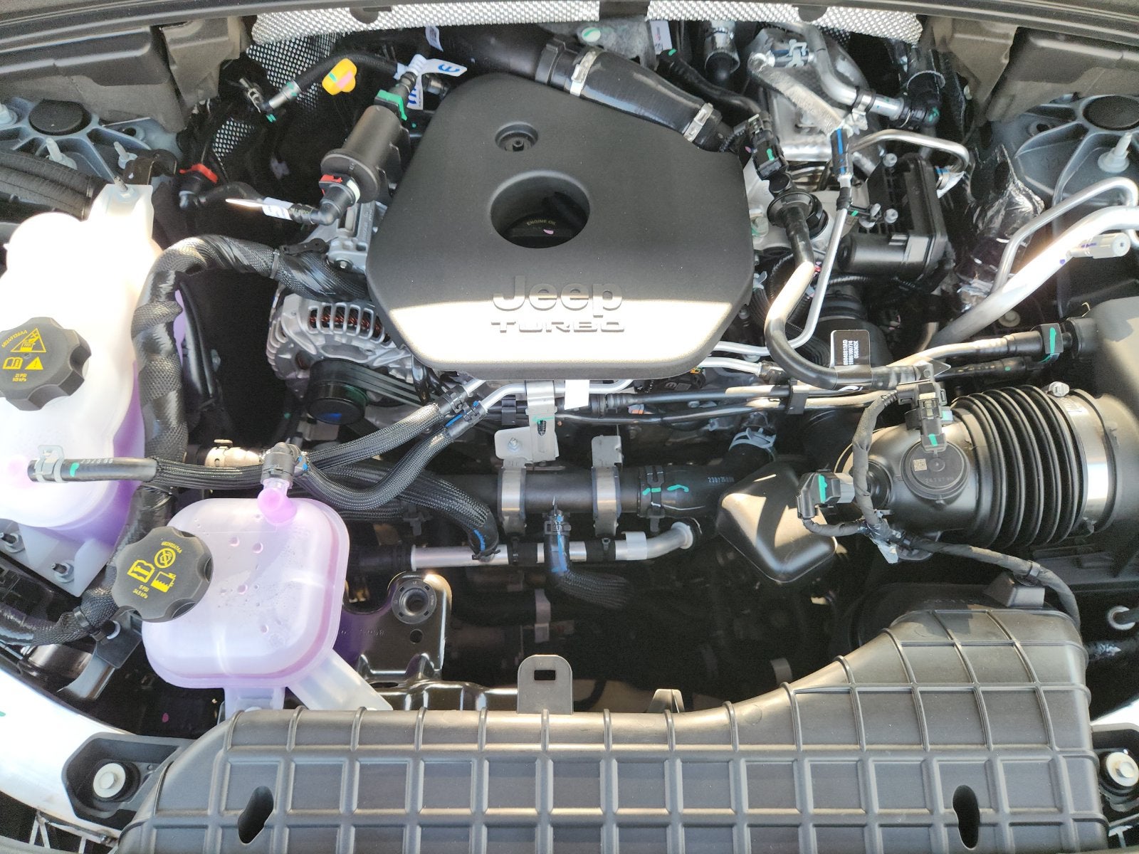 2027 Jeep Grand Cherokee GRAND CHEROKEE LAREDO ALTITUDE 4X2