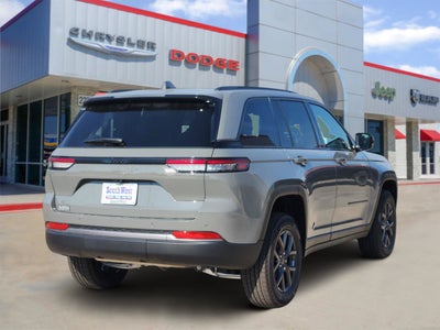 2027 Jeep Grand Cherokee GRAND CHEROKEE LAREDO ALTITUDE 4X2