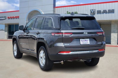 2025 Jeep Grand Cherokee GRAND CHEROKEE LAREDO X 4X4