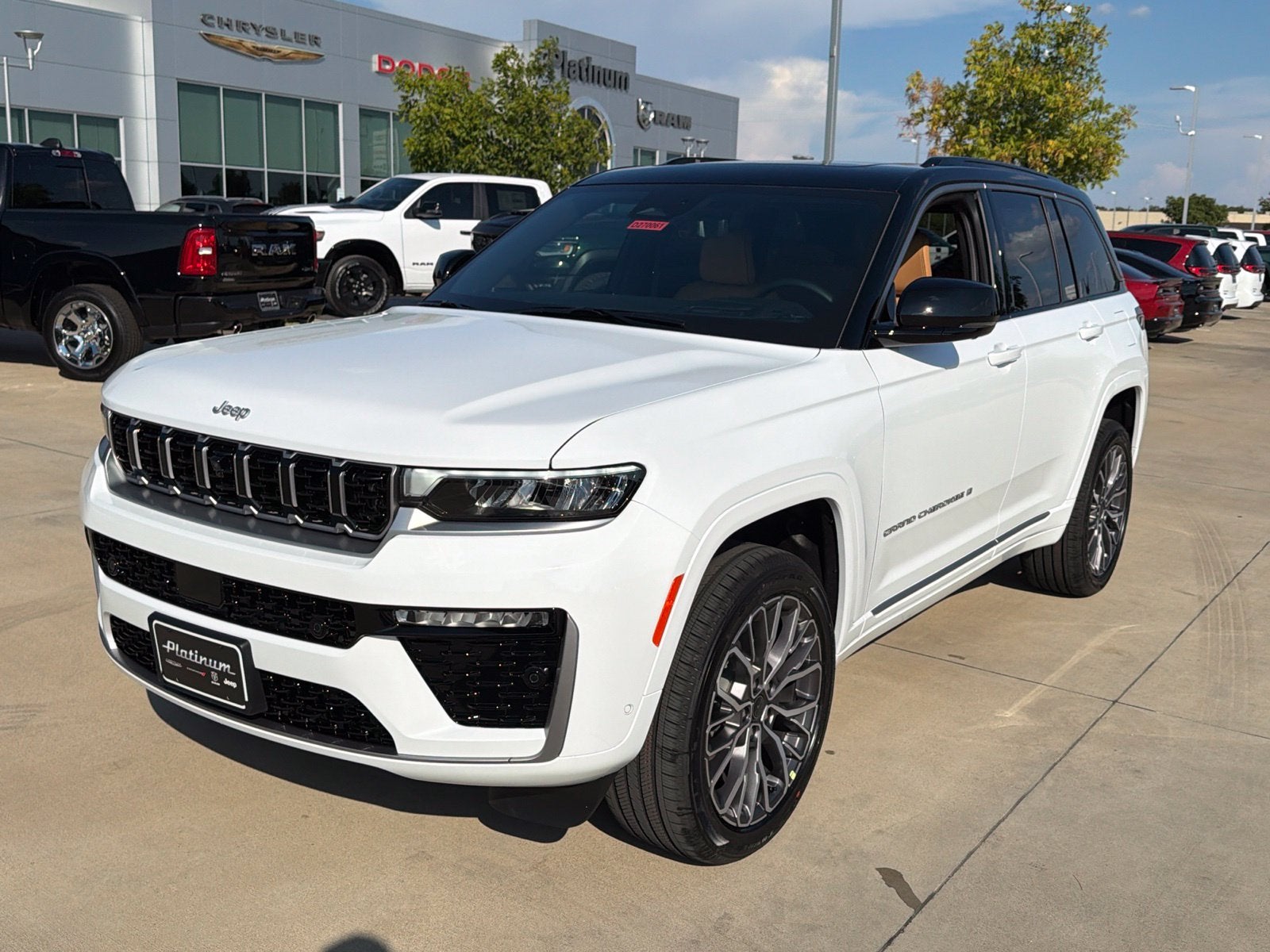 2027 Jeep Grand Cherokee GRAND CHEROKEE SUMMIT 4X4