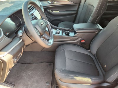 2025 Jeep Grand Cherokee GRAND CHEROKEE L LAREDO X 4X2