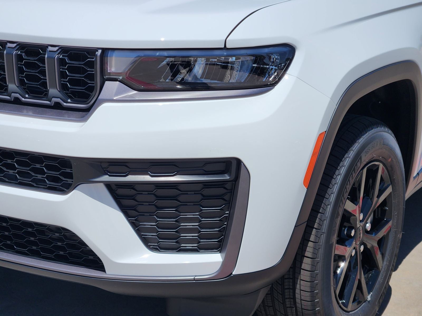 2026 Jeep Grand Cherokee GRAND CHEROKEE L LAREDO ALTITUDE 4X2