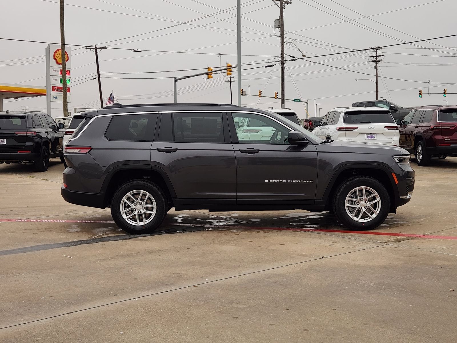 2025 Jeep Grand Cherokee GRAND CHEROKEE L LAREDO X 4X4