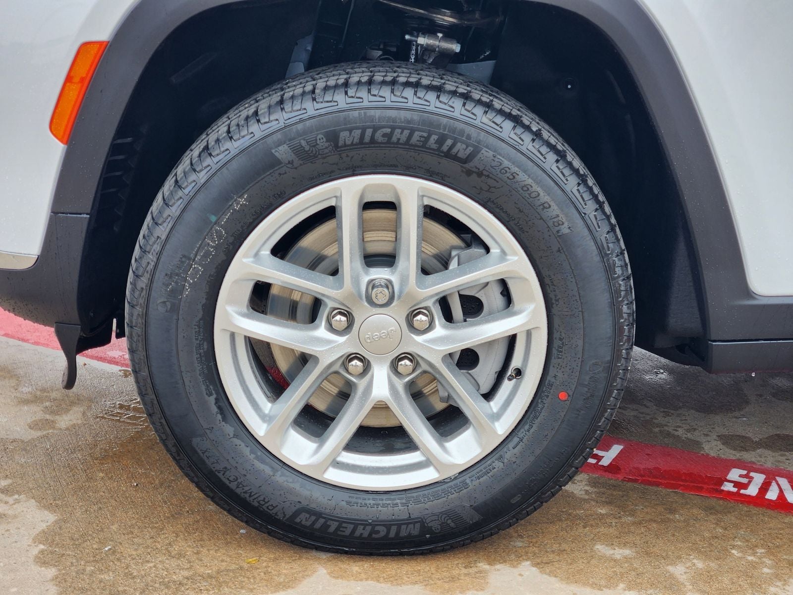 2025 Jeep Grand Cherokee GRAND CHEROKEE L LAREDO X 4X4