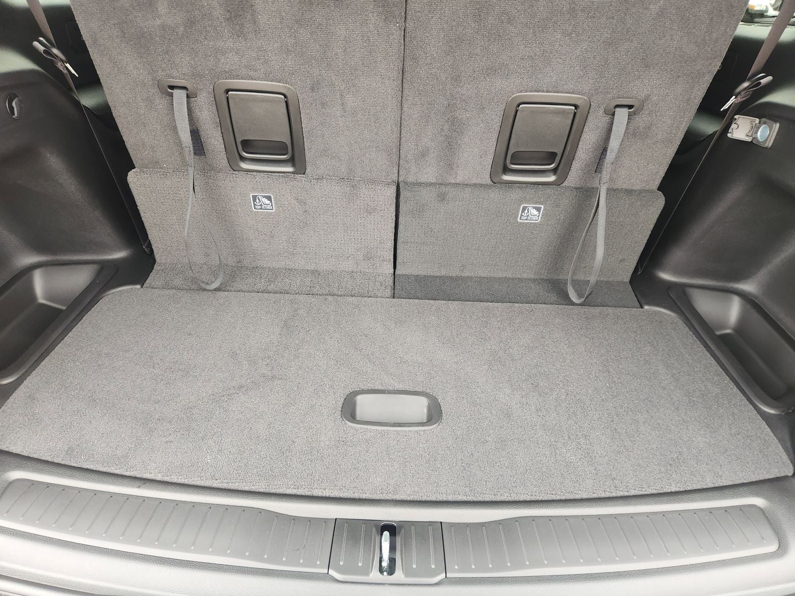 2025 Jeep Grand Cherokee GRAND CHEROKEE L LAREDO X 4X4