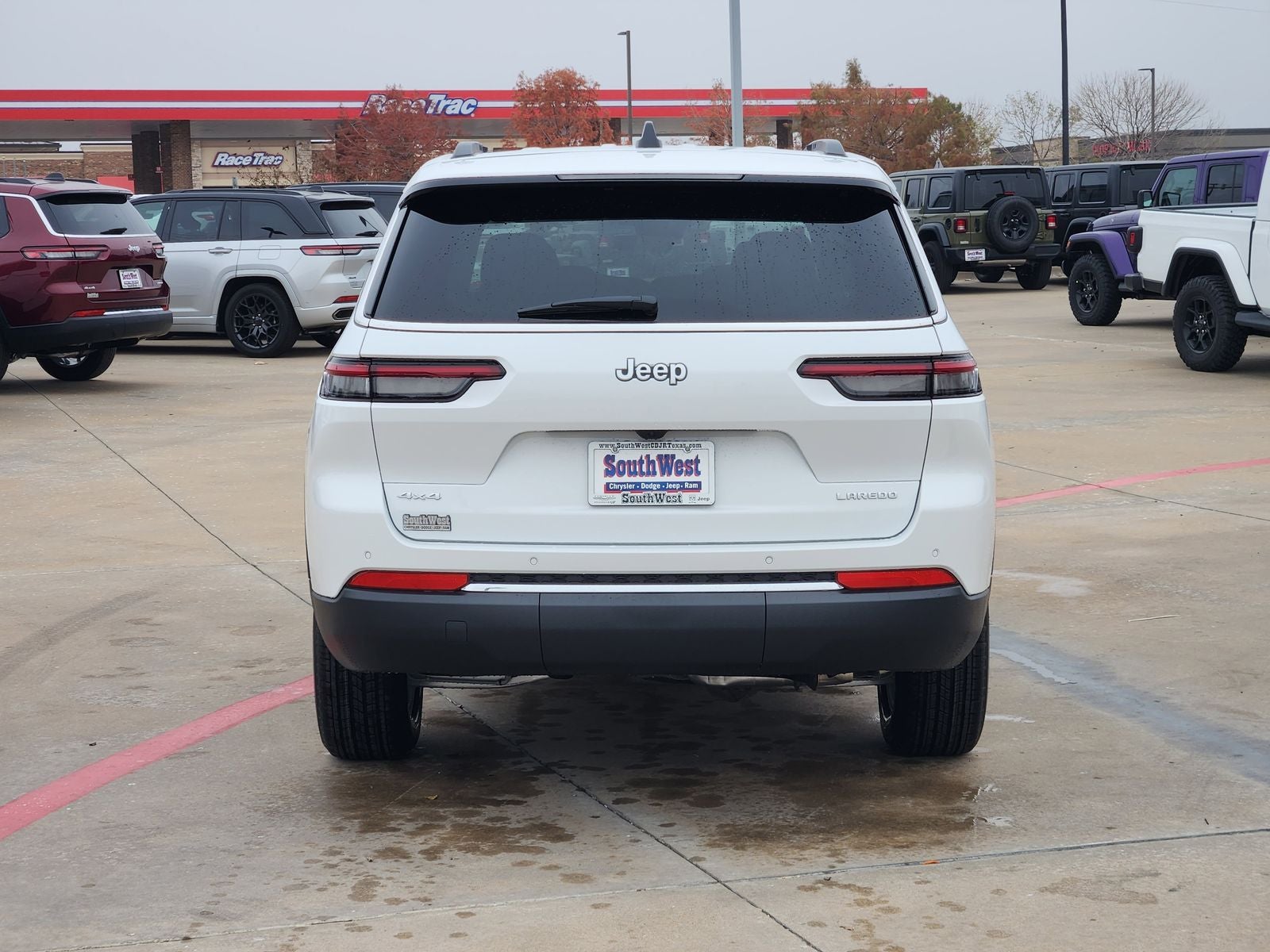 2025 Jeep Grand Cherokee GRAND CHEROKEE L LAREDO X 4X4