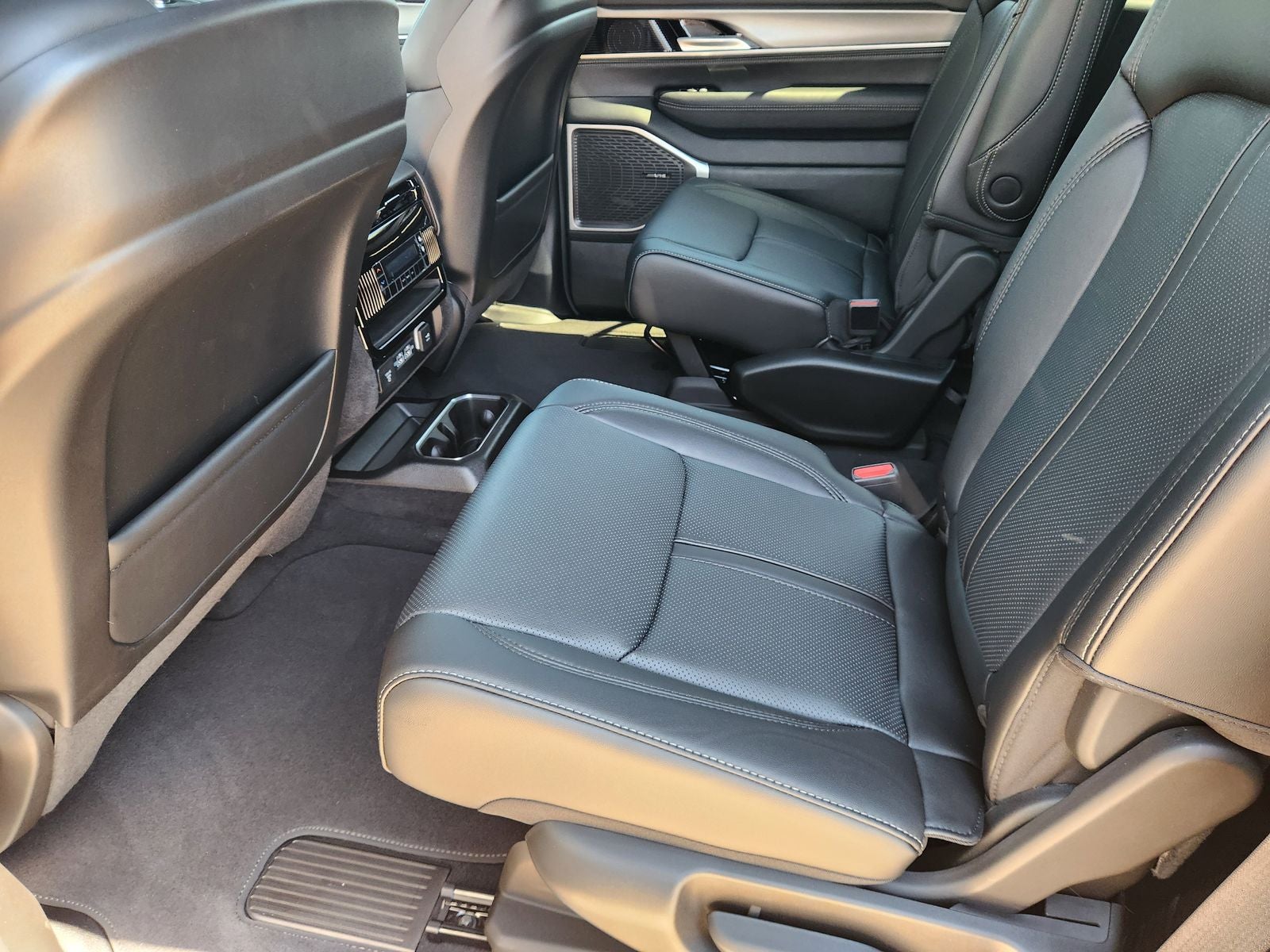 2026 Jeep Grand Wagoneer GRAND WAGONEER 4X2