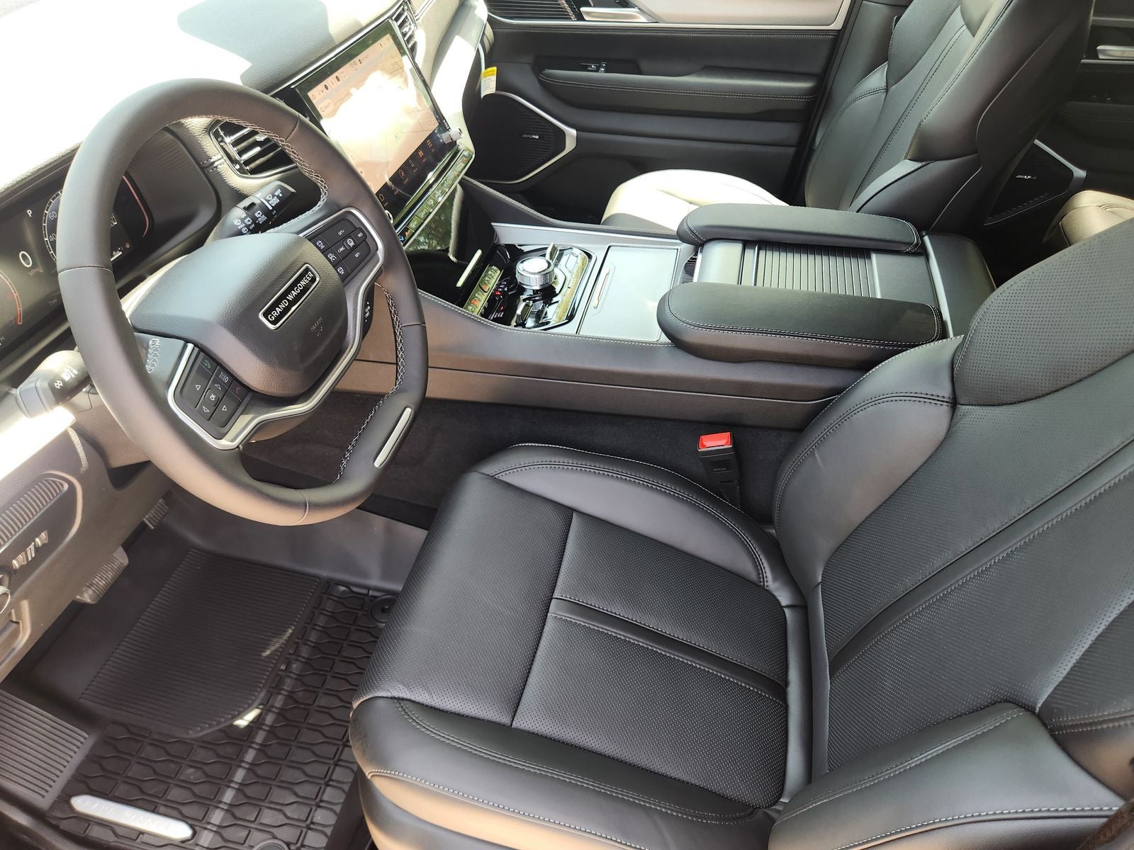 2026 Jeep Grand Wagoneer GRAND WAGONEER UPLAND 4X4