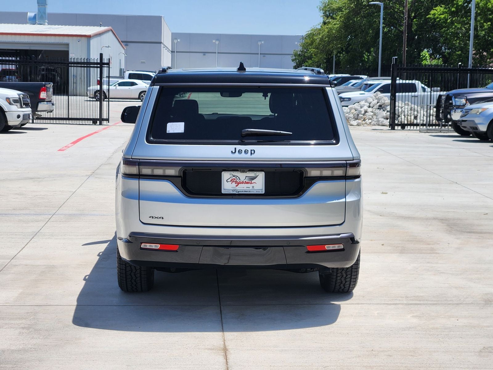 2026 Jeep Grand Wagoneer GRAND WAGONEER UPLAND 4X4