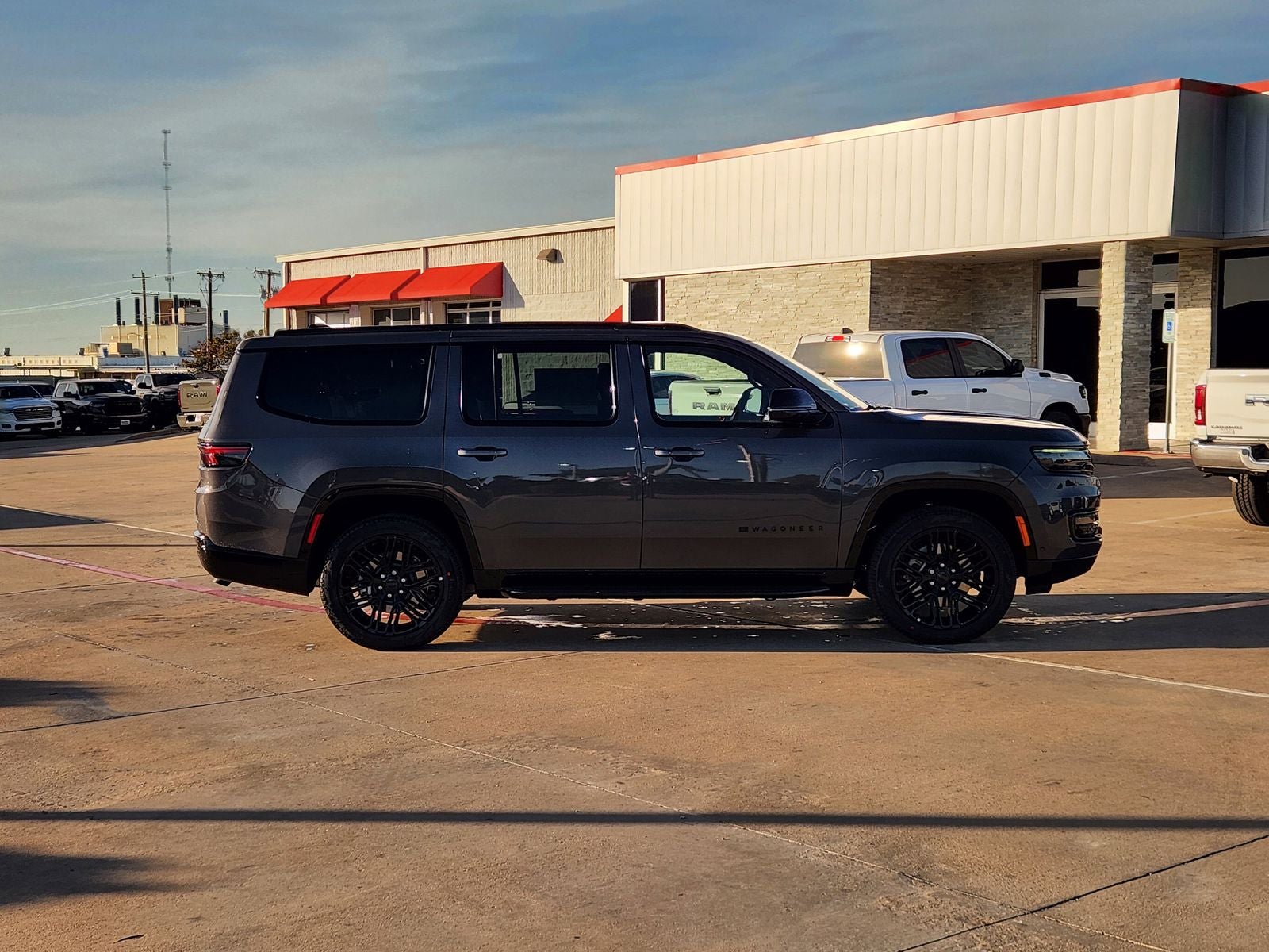 2025 Jeep Wagoneer WAGONEER CARBIDE 4X4