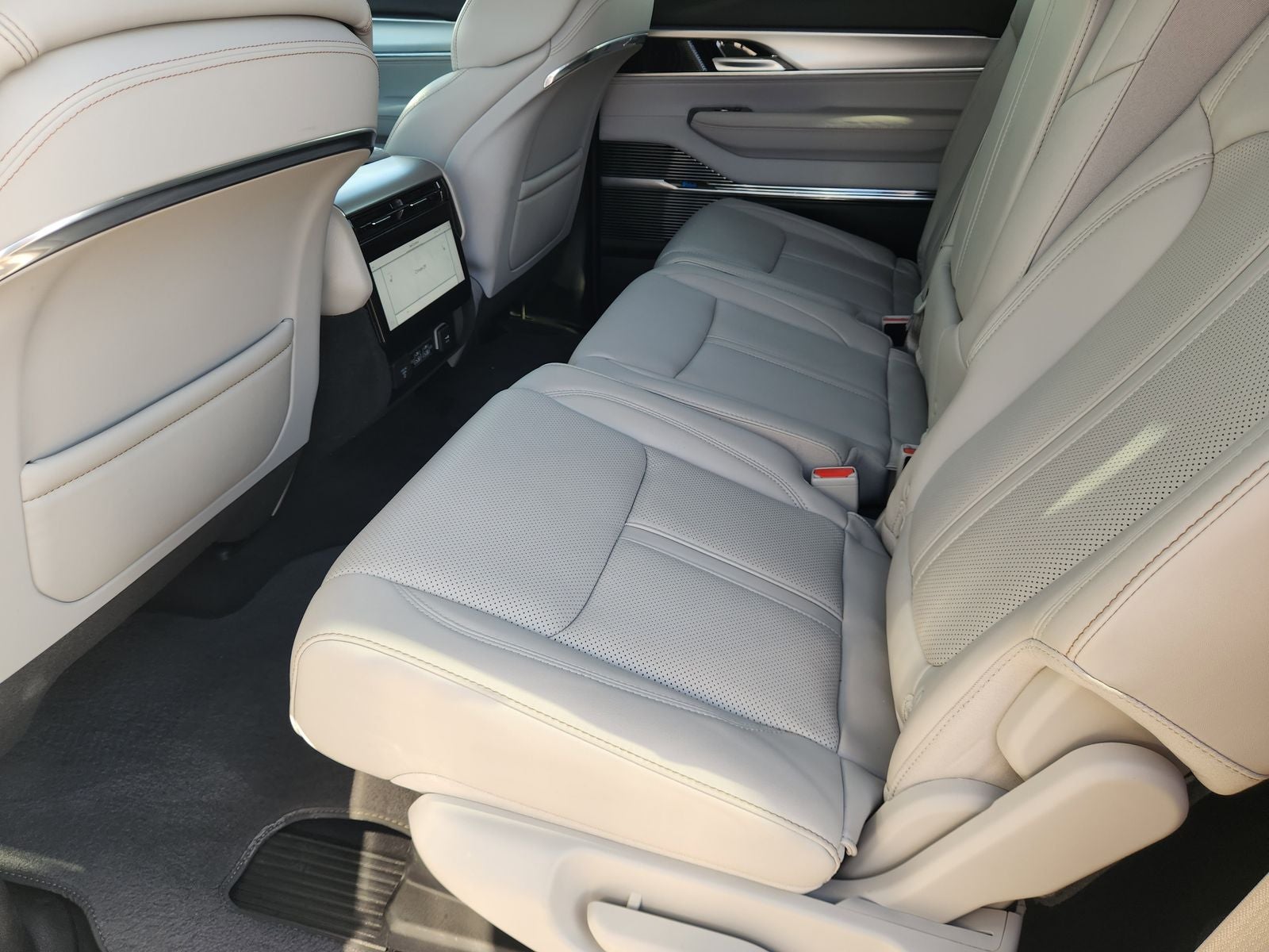 2023 Jeep Grand Wagoneer 4x4