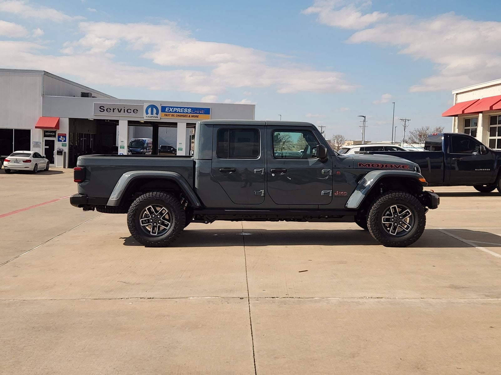 2026 Jeep Gladiator GLADIATOR MOJAVE 4X4