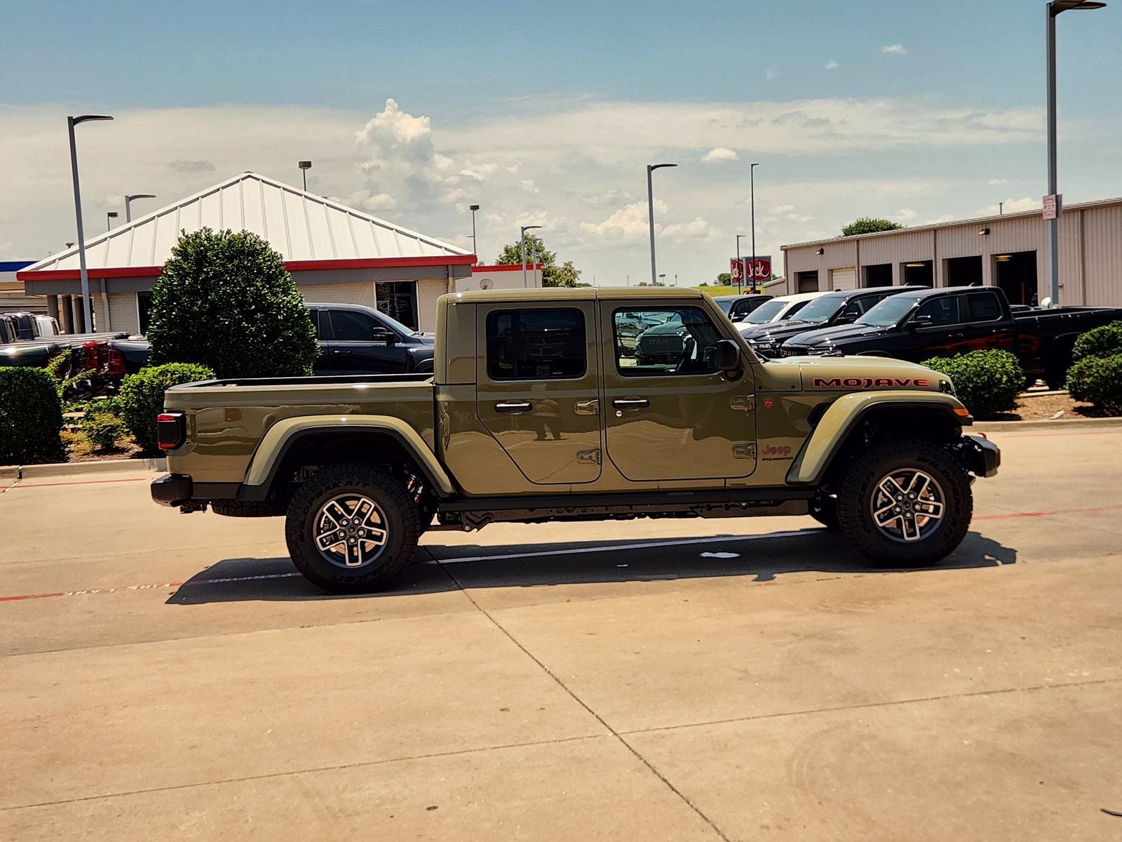 2026 Jeep Gladiator GLADIATOR MOJAVE 4X4