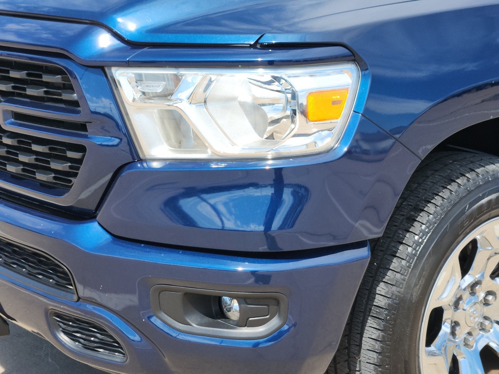 2022 RAM Ram 1500 Lone Star Quad Cab 4x2 6'4' Box