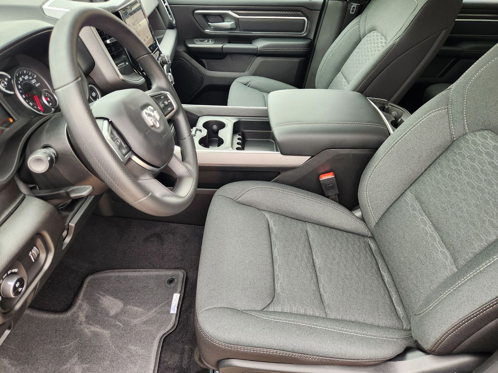 2026 RAM Ram 1500 RAM 1500 LONE STAR CREW CAB 4X2 5'7' BOX