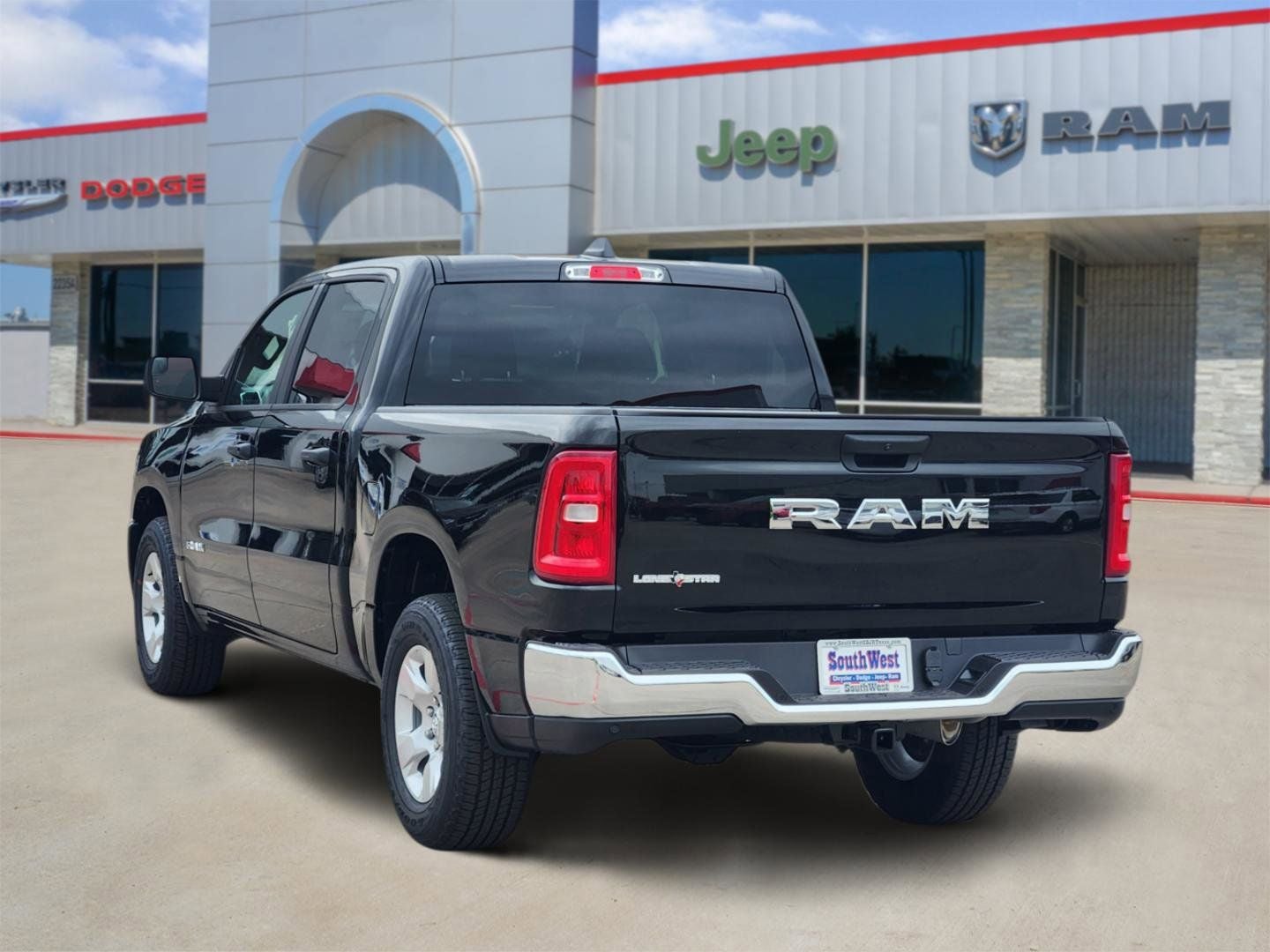 2026 RAM Ram 1500 RAM 1500 LONE STAR CREW CAB 4X2 5'7' BOX