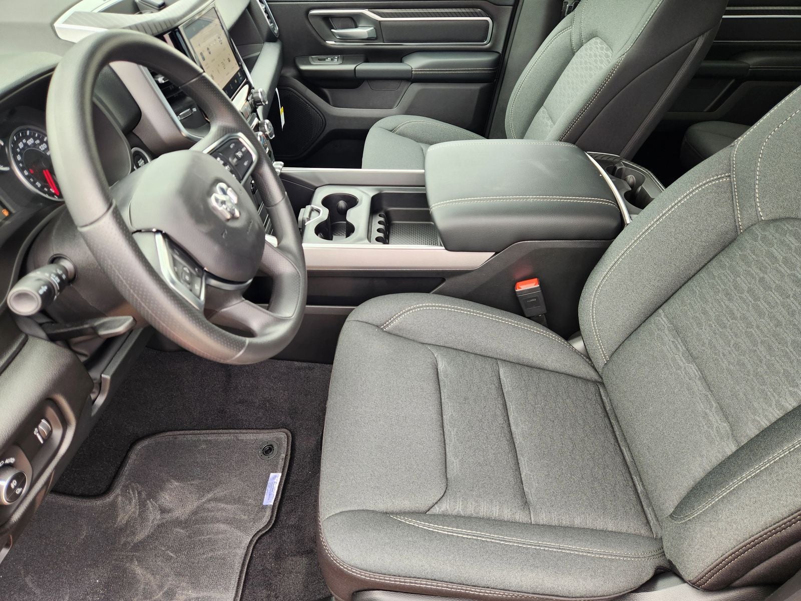 2026 RAM Ram 1500 RAM 1500 LONE STAR CREW CAB 4X2 5'7' BOX