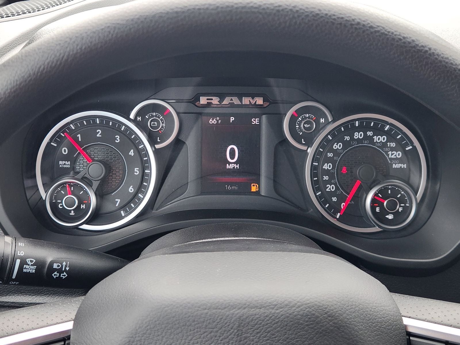 2026 RAM Ram 1500 RAM 1500 LONE STAR CREW CAB 4X2 5'7' BOX