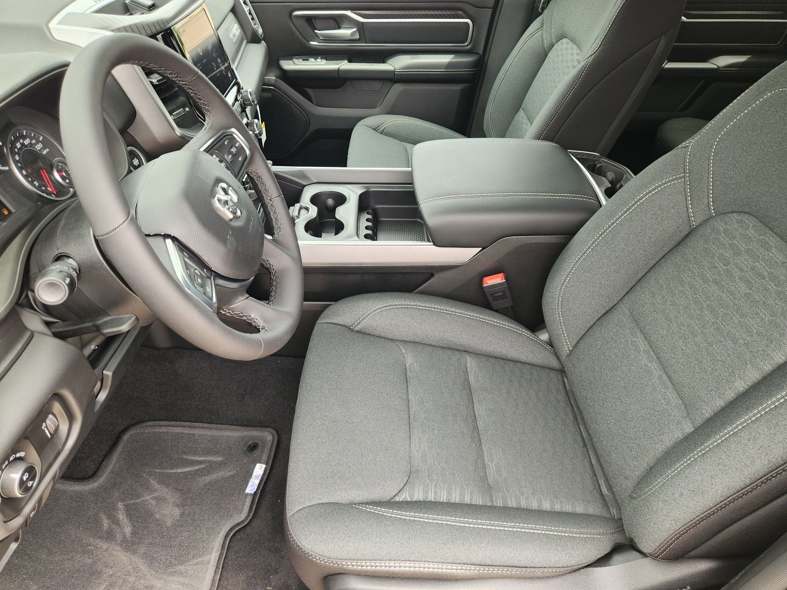 2026 RAM Ram 1500 RAM 1500 LONE STAR CREW CAB 4X2 5'7' BOX