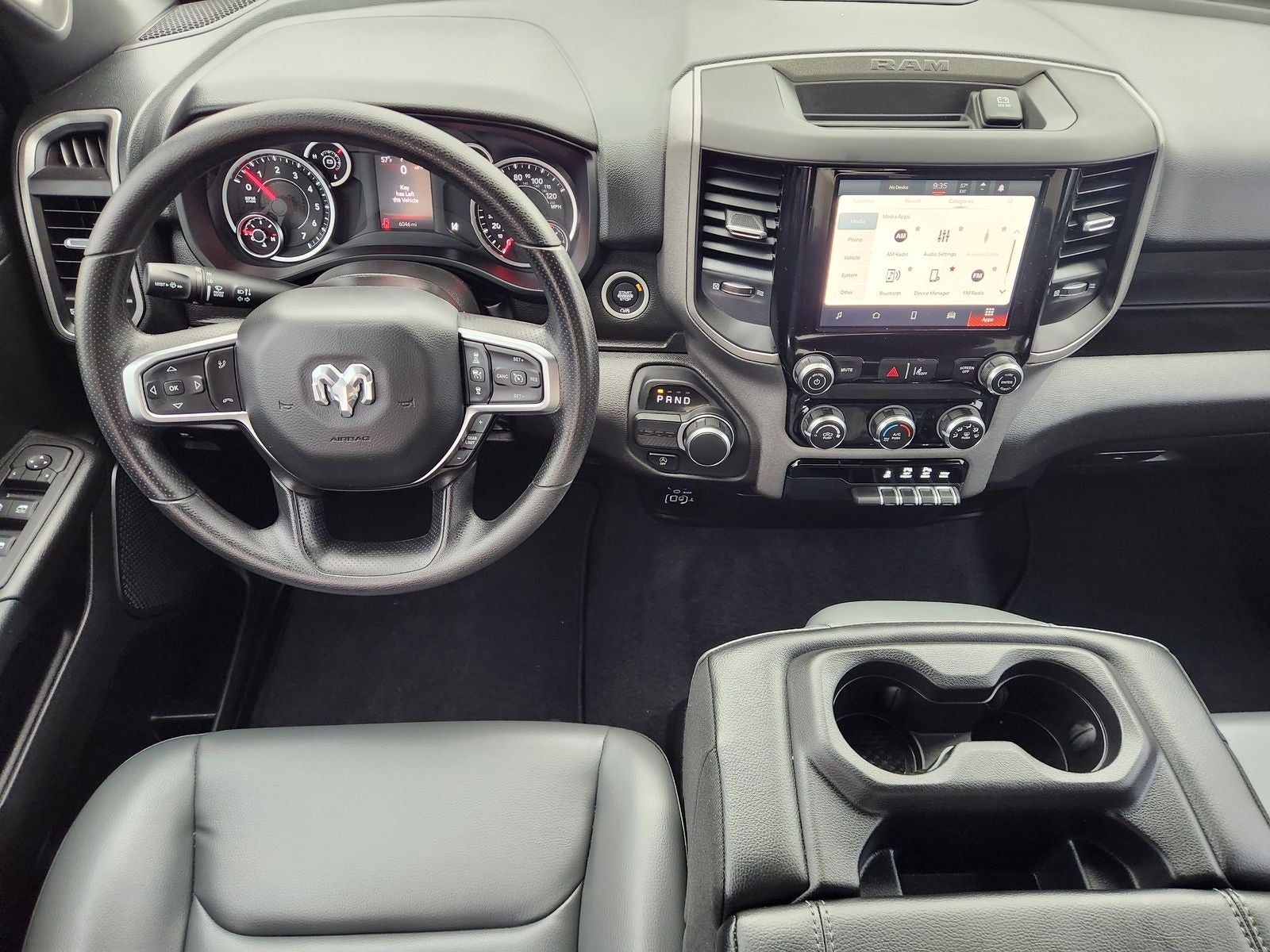 2025 RAM Ram 1500 Tradesman Crew Cab 4x2 5'7' Box