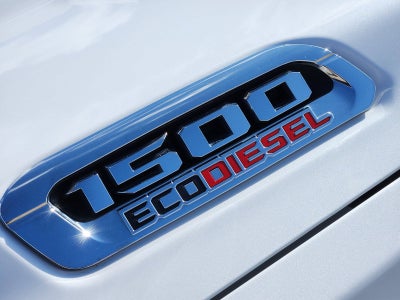 2022 RAM Ram 1500 Laramie Crew Cab 4x2 5'7' Box