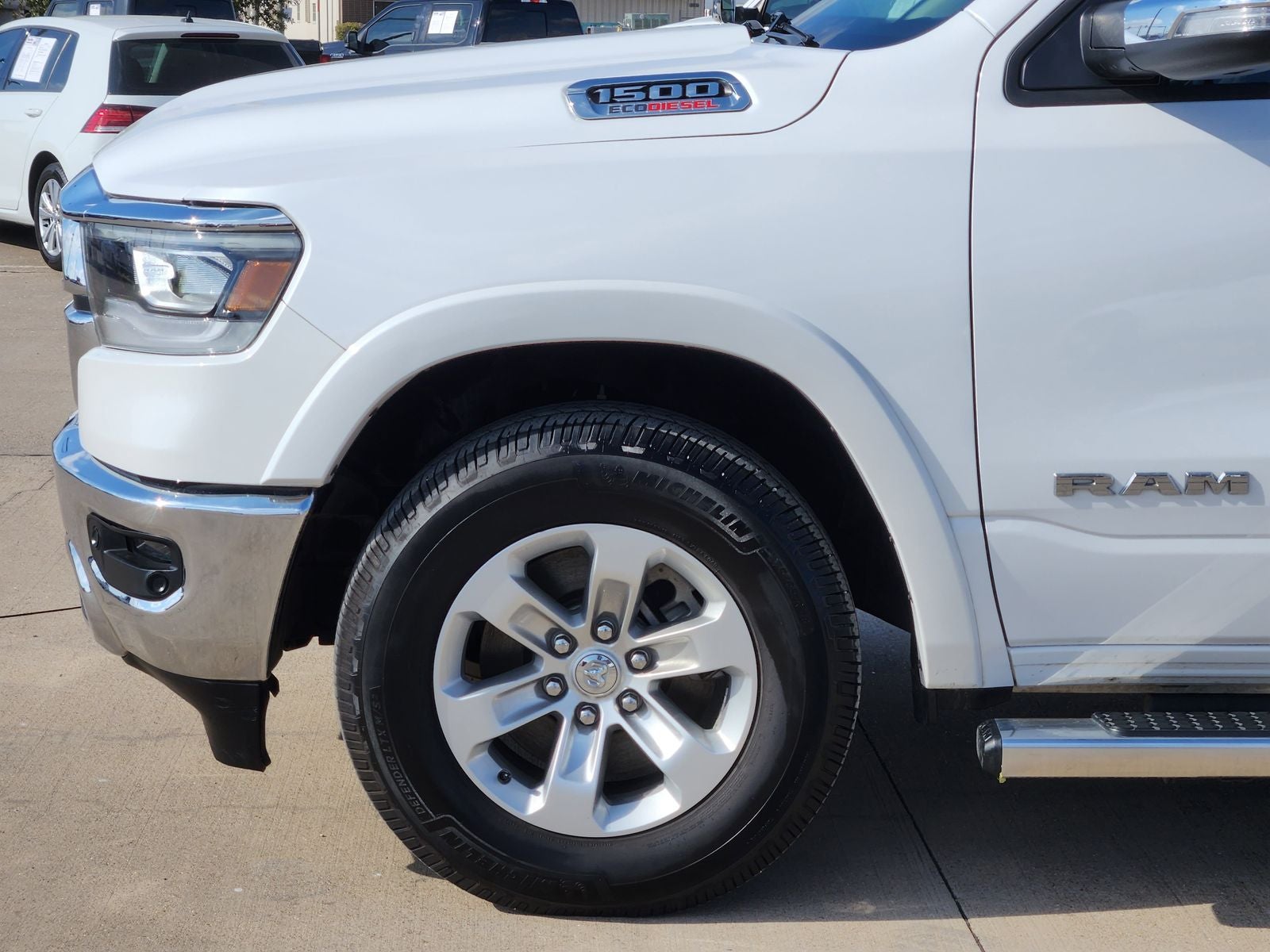 2022 RAM Ram 1500 Laramie Crew Cab 4x2 5'7' Box