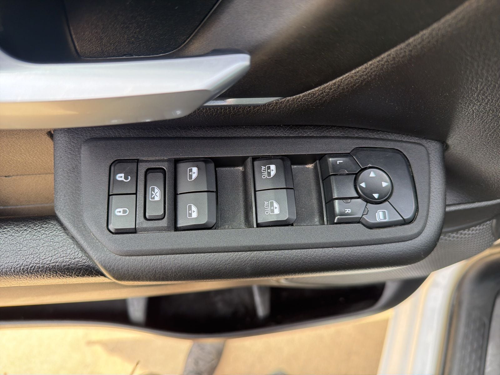 2025 RAM Ram 1500 Lone Star Crew Cab 4x4 5'7' Box