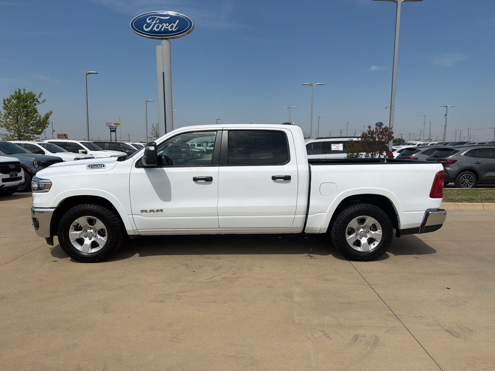 2025 RAM Ram 1500 Lone Star Crew Cab 4x4 5'7' Box