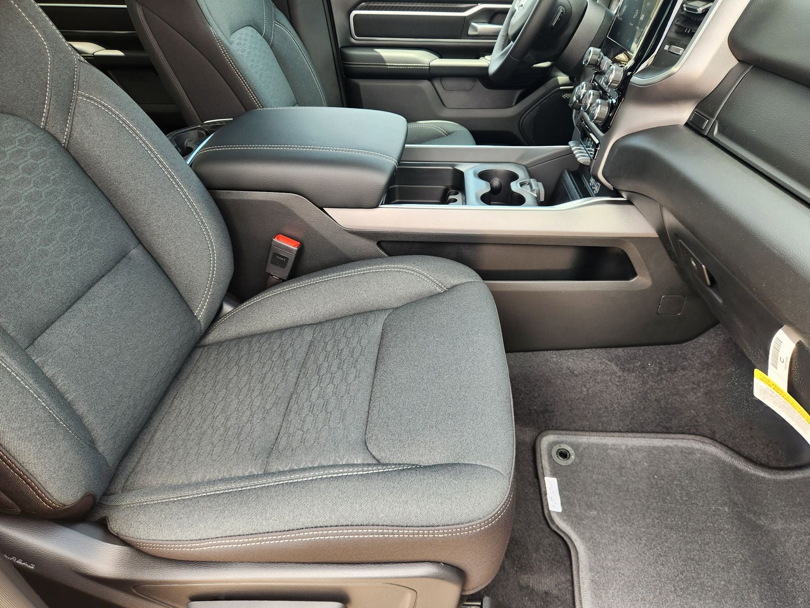 2026 RAM Ram 1500 RAM 1500 LONE STAR CREW CAB 4X4 5'7' BOX