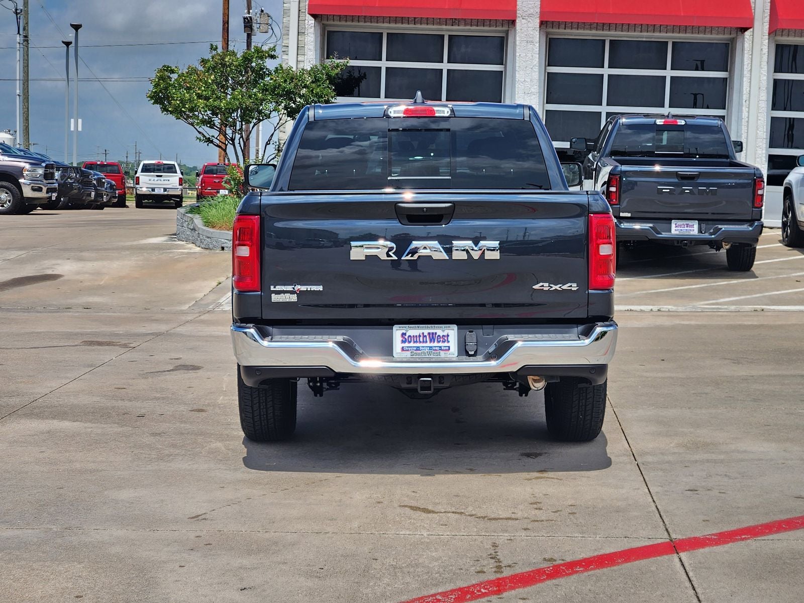 2026 RAM Ram 1500 RAM 1500 LONE STAR CREW CAB 4X4 5'7' BOX